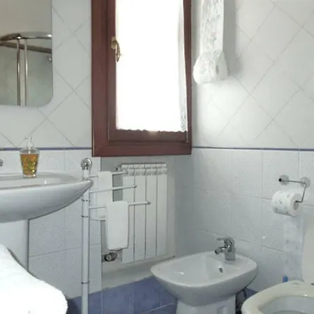 Ca' San Silvestro 2 Terrazze Nel Cuore Di Appartement Venise